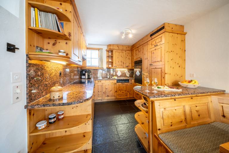 Chasa Munt Plan: Schöne 3.5 Zimmerwohnung mit Aussicht auf die Unterengadiner Dolomiten — photo 3