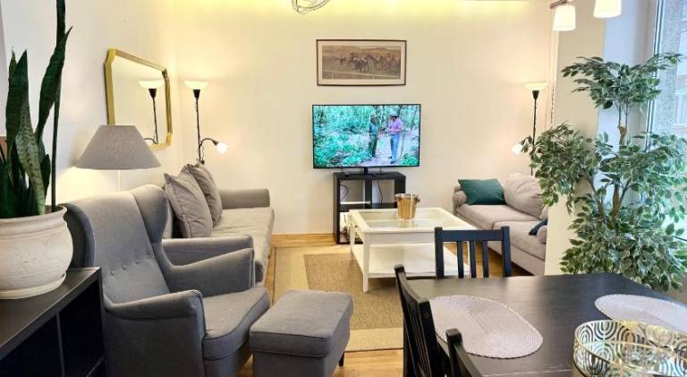 Rental apartment with hot tub | Near St. Anne's Church in Vilnius