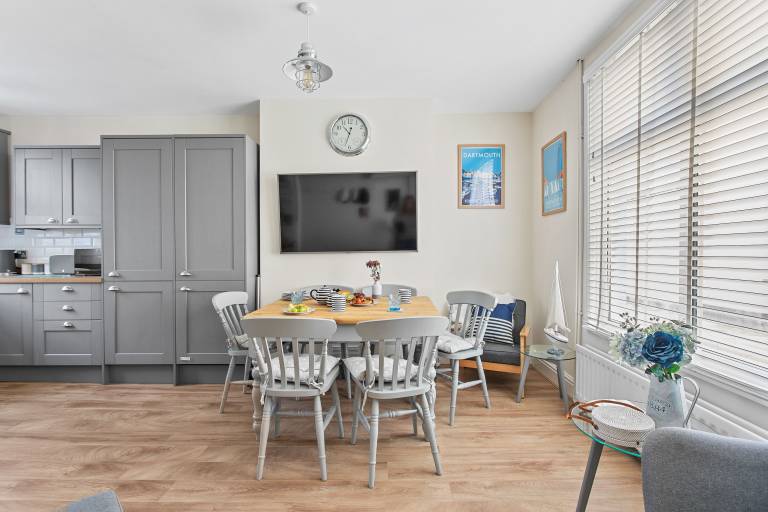 Family-friendly cottage | City view | Pet-friendly — photo 5
