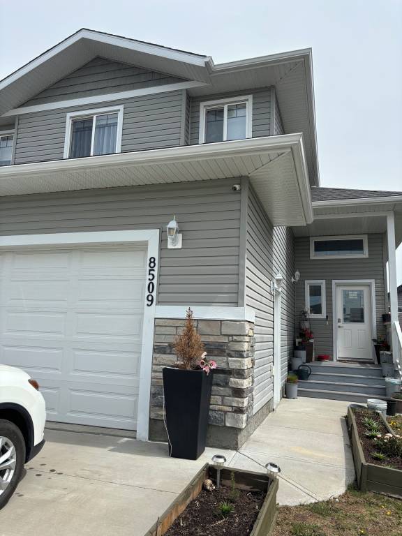 House  Grande Prairie