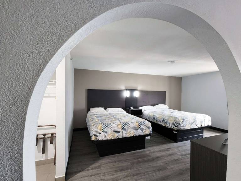 Motel  Pine Bluff