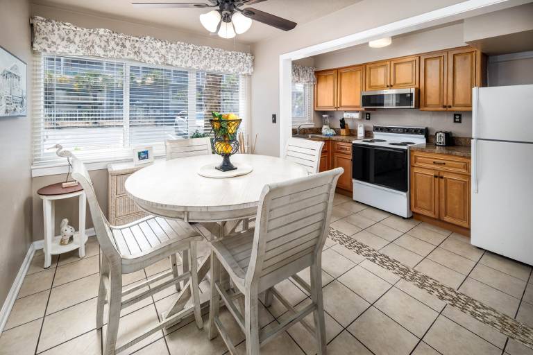 205A - 1BR/1 Bath at Seaspray Condos on Okaloosa Island, Fort Walton Beach, Fl — photo 5