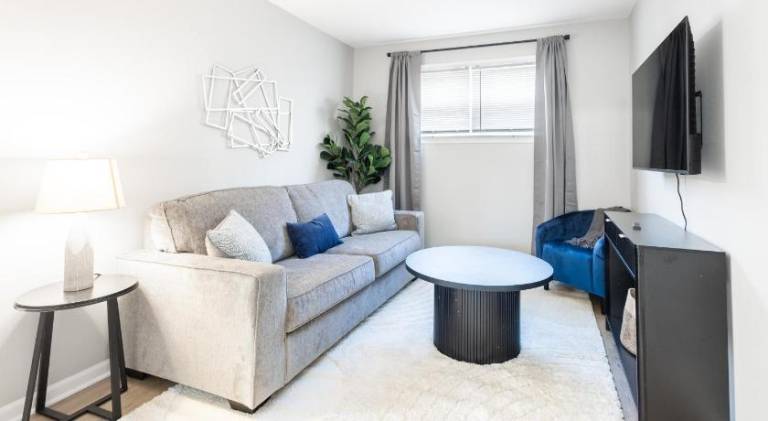 Nice apartment | Pets are welcome in Manhattan, KS