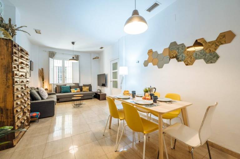 House with yard | Next to Seville Cathedral | Suitable for remote work — photo 3