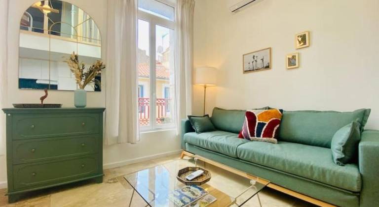 Rental apartment with 2 rooms for 4 persons in Sète