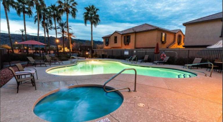 Beautiful vacation home | Pet-friendly in Phoenix, AZ