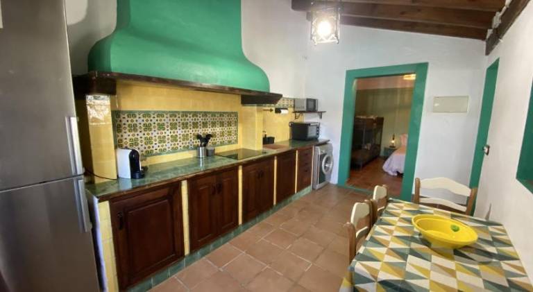 House with private pool, barbecue & terrace — photo 4