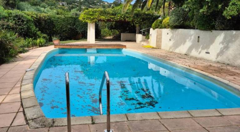 Villa with patio, barbeque & private pool — photo 4