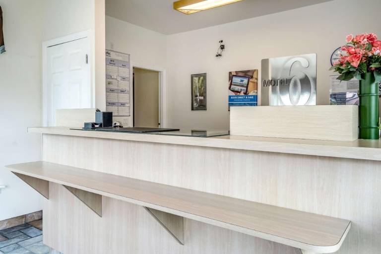 Motel 6 Albany, OR — photo 4