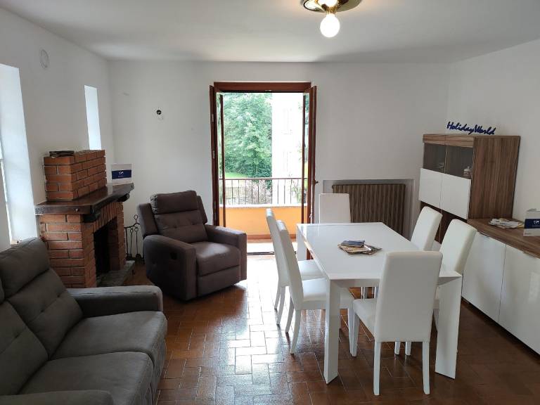 Esino Sweet Home von Holiday World
