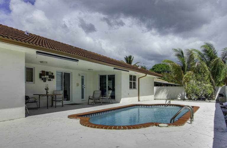 Pool Access! Country Club of Miami Summer Getaway — photo 2