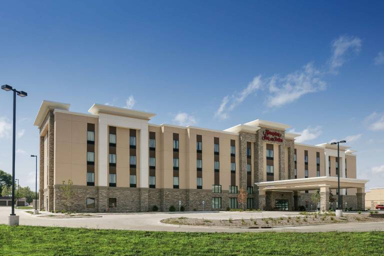 Hampton Inn & Suites Mason City in Mason City, IA