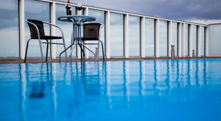 Charming apartment with private pool, patio & sauna | Next to the beach | Dogs allowed in Miedzyzdroje