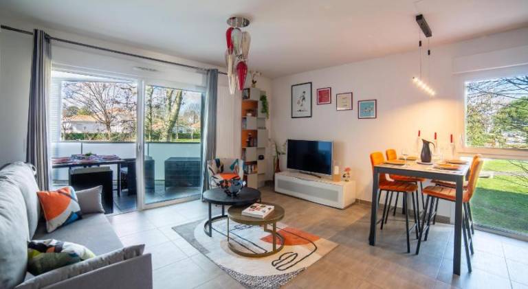 Nice apartment with patio | Pet-friendly in Anglet