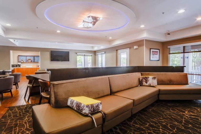 Country Inn & Suites by Radisson, Savannah Southside — photo 4