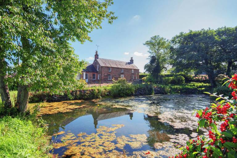 Farmhouse  Kirriemuir Landward West