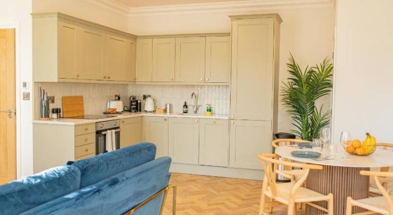 Serviced apartment with 2 rooms for 4 persons — photo 4