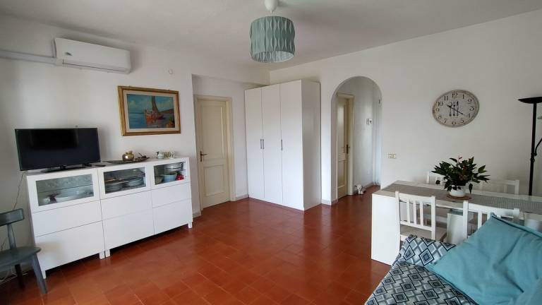 Holiday apartment with garden — photo 5