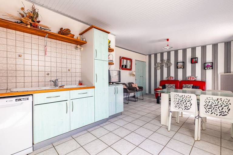 Children-friendly wonderful house with terrace, barbecue & yard | Garden view | Beach nearby | Pets allowed — photo 5