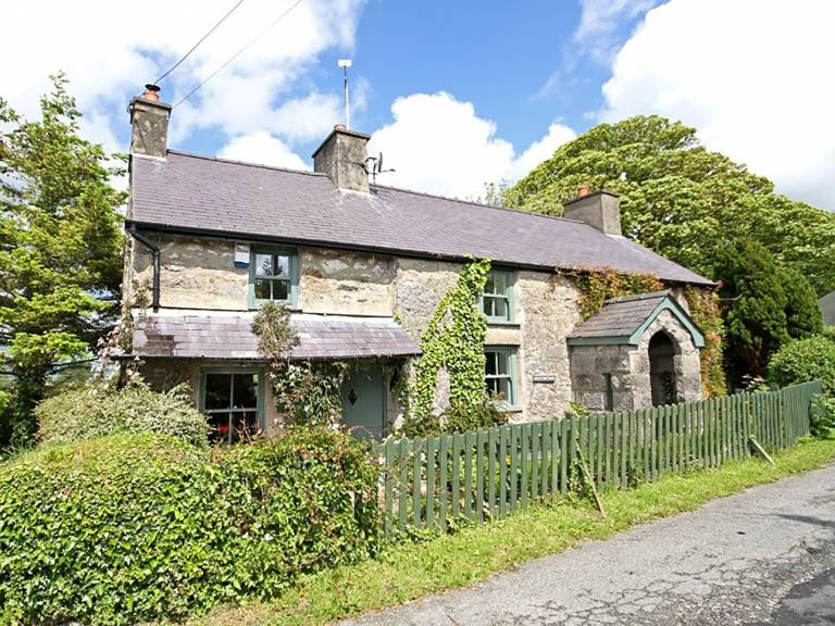Cottage  Red Wharf Bay