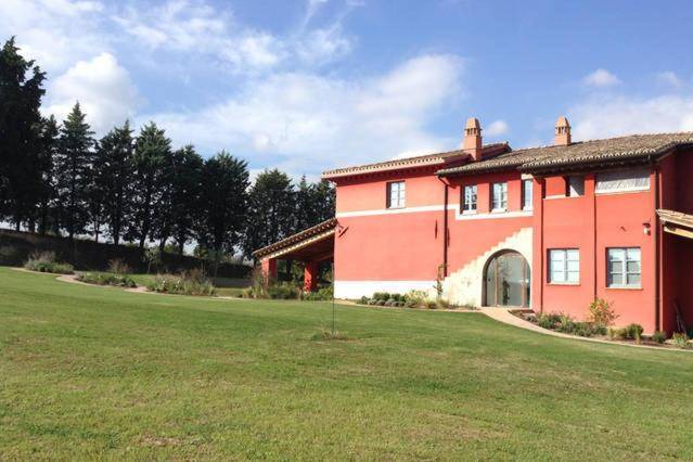 Child-friendly nice farm with private pool, patio & BBQ | Pet-friendly in Marsciano