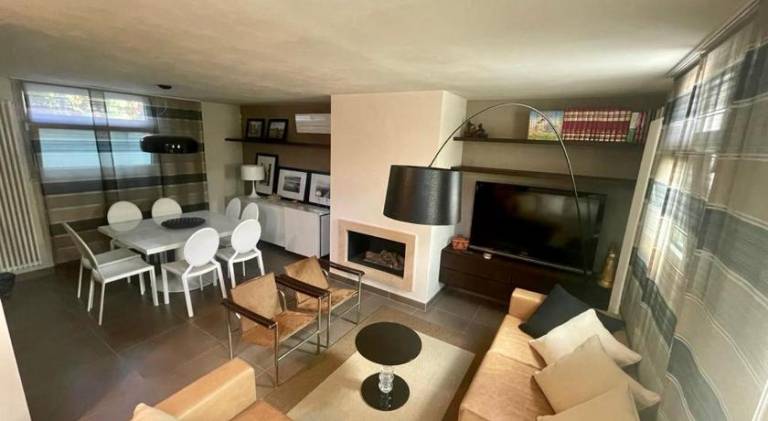 Villa with terrace & garden | Pet-friendly — photo 2