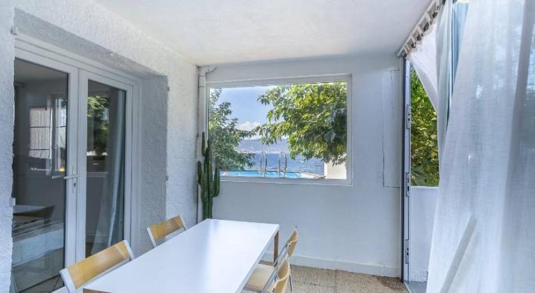 Lovely serviced apartment with private pool & terrace | Beach nearby | Pets allowed — photo 4