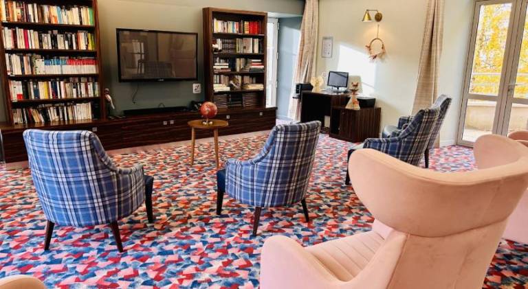Charming serviced apartment with pool, sauna & yard | Dogs allowed — photo 3