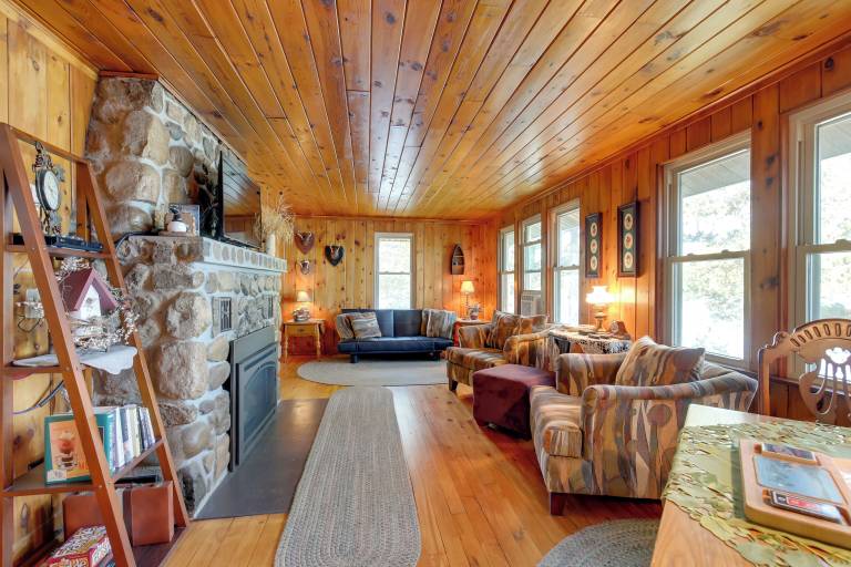 Cabin  Mercer