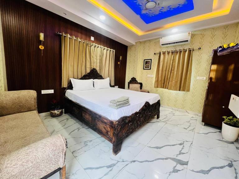 PAGDANDI VILLA in Udaipur