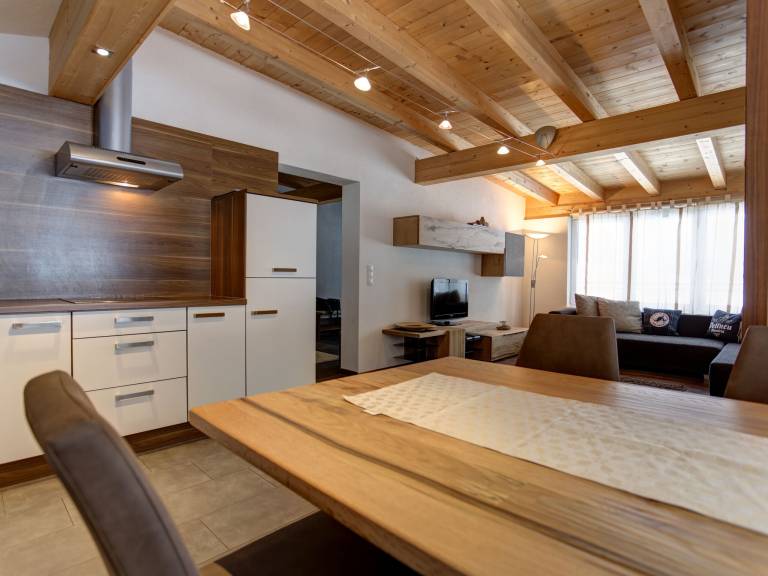 Holiday apartment with patio & barbecue — photo 3
