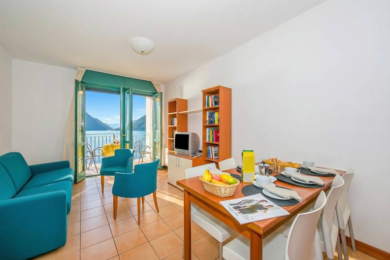 Family-oriented holiday apartment with patio | Water view | Beach nearby | Pet-friendly — photo 3