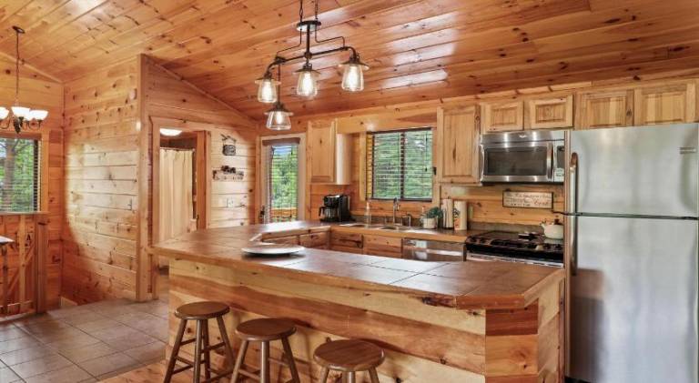 Vacation home with jacuzzi — photo 5