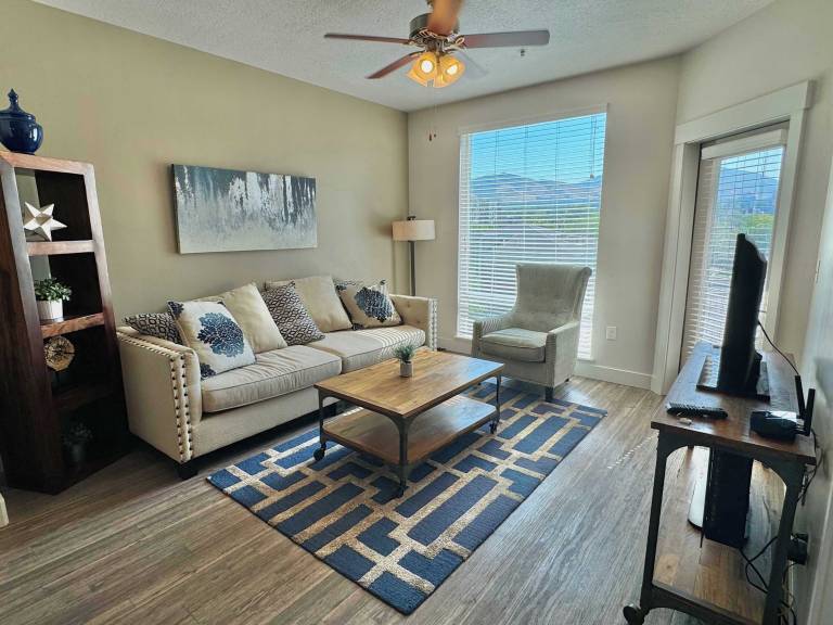 Condo  Central City