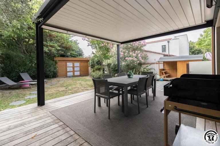 Gite with yard, terrace & BBQ — photo 3