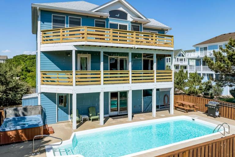 Lost At Sea 590 ft to the beach Private Pool and Hot Tub in Outer Banks, NC