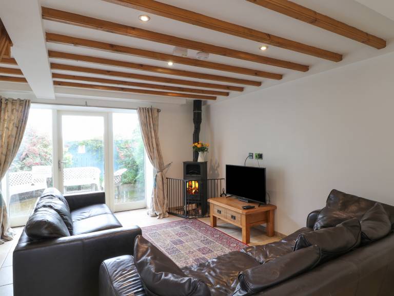Cottage with barbecue & garden | Beach view — photo 5