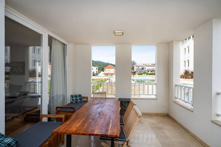 Apartment with terrace — photo 3