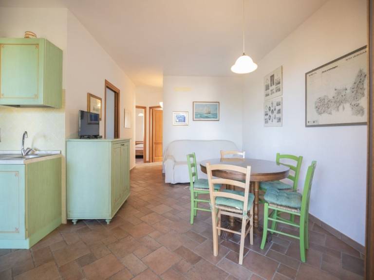 Holiday apartment with yard & barbecue — photo 4