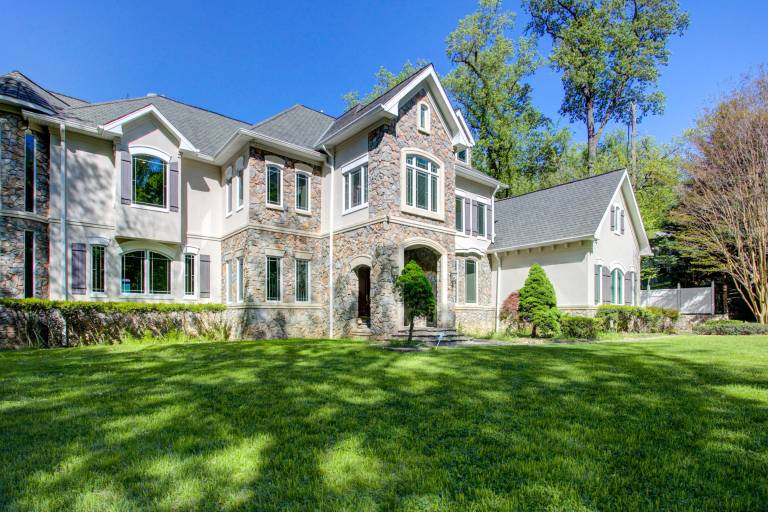 Villa McLean