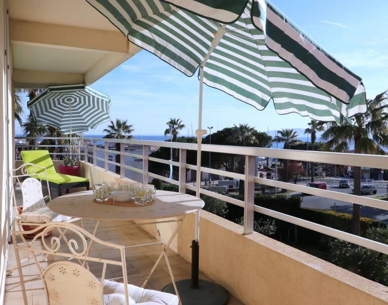 Apartment with pool | Sea view — photo 3