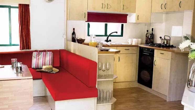 Campsite Lido di Verbano - Mobile home Classic 3 bdr. 6 pers. Covered Decking A/C — photo 3