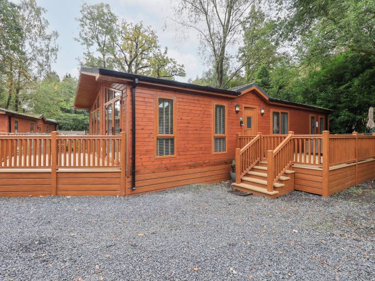 Cottage with jacuzzi, patio & garden | Beach view — photo 2