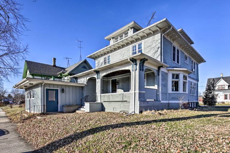 Pet-Friendly Sheboygan Home, 1 Mi to Lake Michigan — photo 3