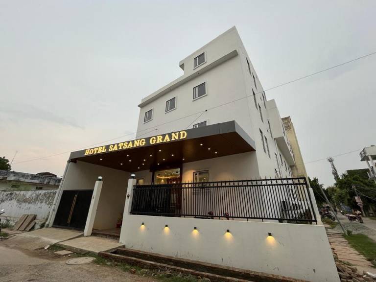 Hotel Satsang Grand — photo 2