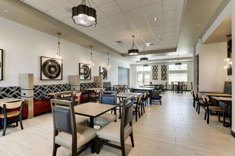 Drury Plaza Hotel Savannah Pooler — photo 5