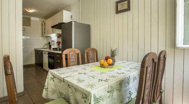 Rental apartment with 2 rooms for 5 persons — photo 5