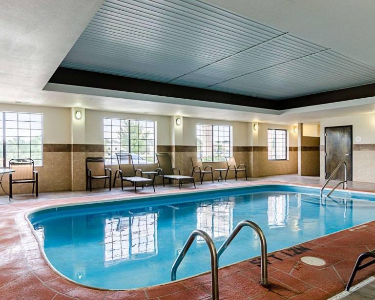 Comfort Inn & Suites Lawrence - University Area — photo 3