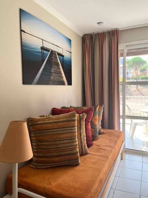 Apartment with heated pool & terrace — photo 3