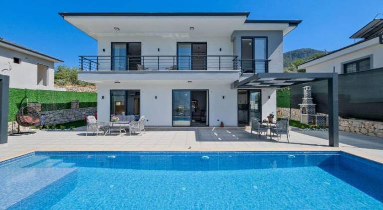 Fully equipped beautiful villa with barbecue, private pool & yard | Good for workation | Pets allowed in Mugla